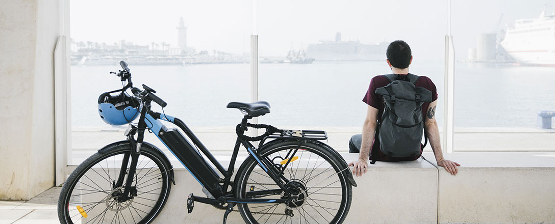 Pause machen beim Frühlingsausflug mit dem e-Bike